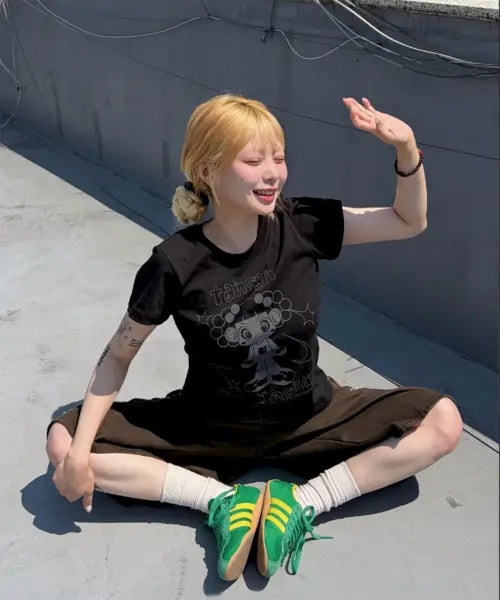 [TANSANMAGNESIUM] Annyo Jadu X Tansan Super Jadu T-Shirt (Black/Charcoal) / 안녕자두야X탄산 Super 자두 티셔츠 (블랙/차콜)