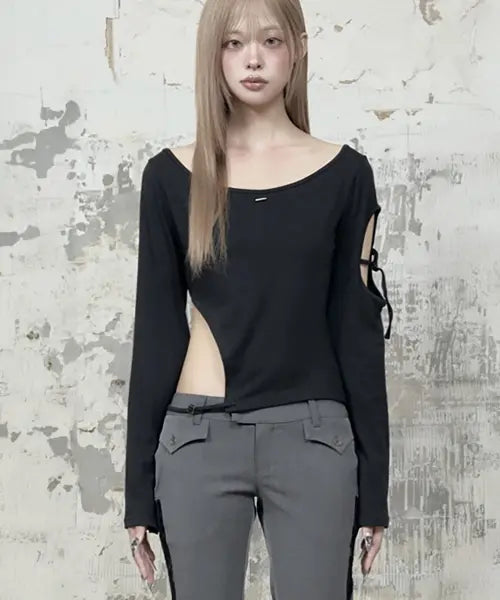 [ETRE AU SOMMET] String Panel Point Long Sleeve (Black)