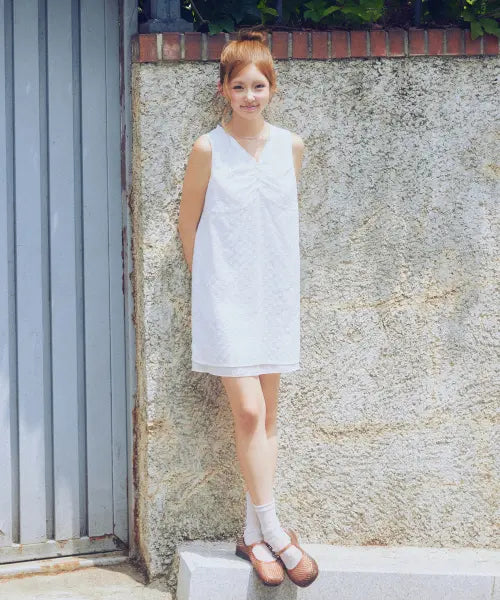 [ROEM] V-Neck Mini Dress RMOWG37RT1 / 브이넥 미니 원피스 RMOWG37RT1