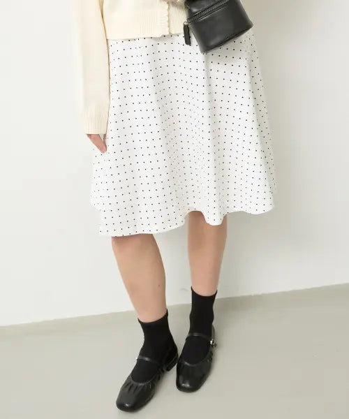[NEW LOOKY] Flared dot midi skirt _Ivory
