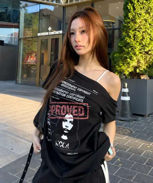 [DAUSPICE] Choreo Rights One-Shoulder T-shirt Black
