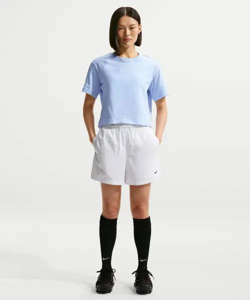 [NIKE] W NSW MR ESSNTL WVN SHORT - WHITE/(BLACK) / 스포츠웨어 클래식 우븐 미드라이즈 쇼츠 W - 화이트:블랙 / FV7558-100