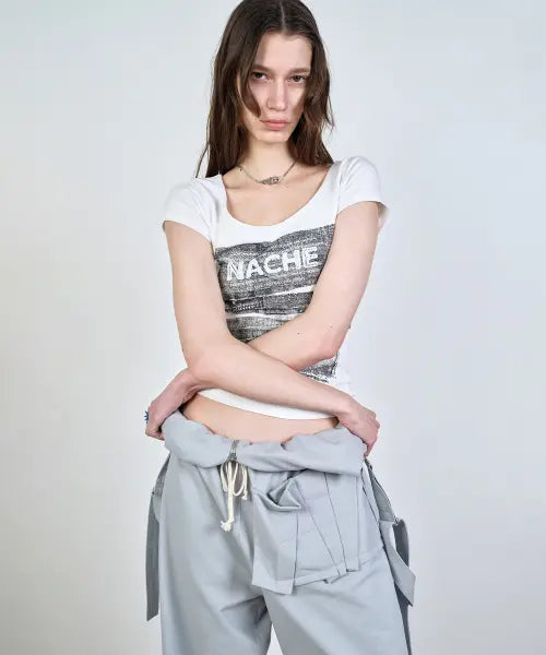 [NACHE] COLLAGE LOGO PRINTED T-SHIRT IVORY