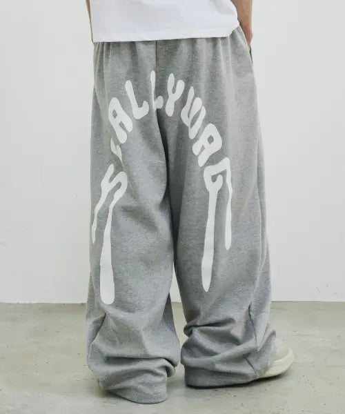 [SCALLYWAG] Melting Lettering Sweatpants [Gray] / 멜팅 레터링 스웨트 팬츠[그레이]