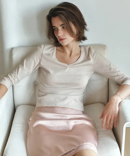 [VANONE ATELIER] V-Neck Three Quarter Sleeve Top - Light Beige / A3596 브이넥 쓰리 쿼터 슬리브_Light beige