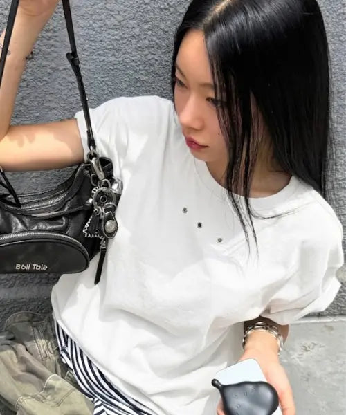 [NOISE] EYELET SHORT SLEEVED T-SHIRT - WHITE / 아일렛 크롭 반팔 티셔츠 - 화이트