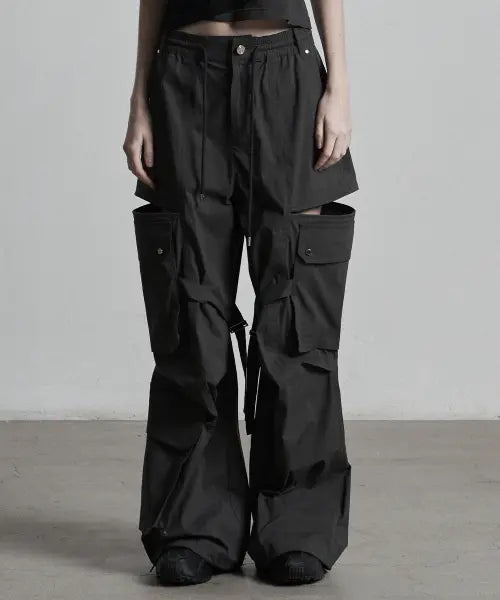 [ZNUZ] [W] CARZO DOUBLE-POCKET PARACHUTE PANTS - CHARCOAL / 카조 더블 포켓 파라슈트 팬츠 - 차콜