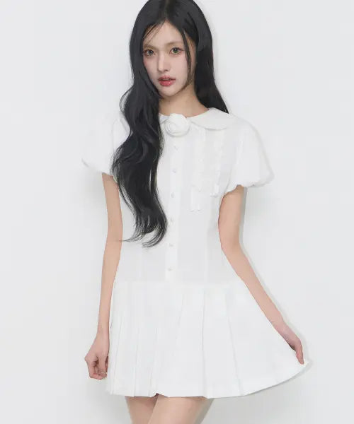 [ILLIGO] ROSE PLEATED MINI DRESS WHITE / 로즈 플리츠 미니 원피스 화이트