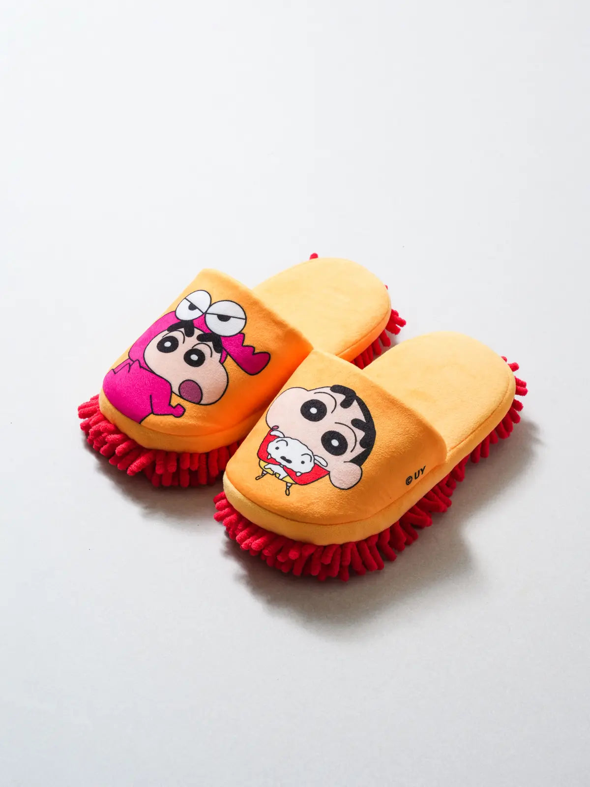 [DAISO] Crayon Shin-chan Cleaning Slippers (250-270mm) Yellow / 짱구 청소 슬리퍼 250~270 mm 옐로우