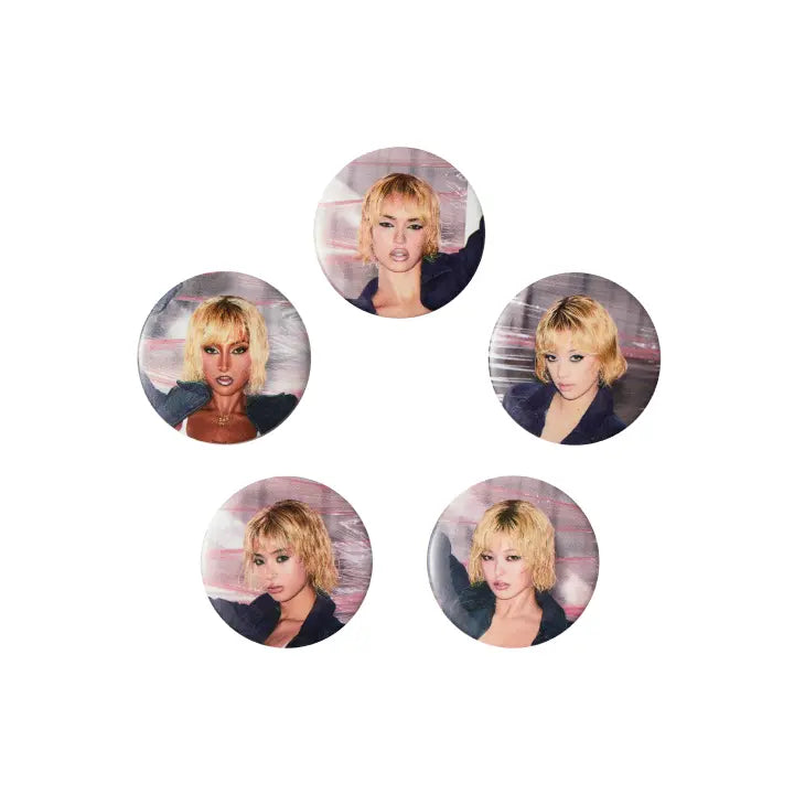 [KATSEYE] Random Photo Pin Badge
