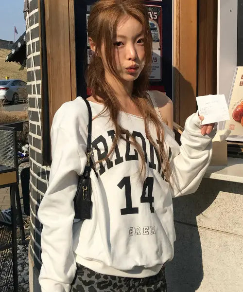 [ERER] Off-shoulder Arizona Sweatshirt Ivory
