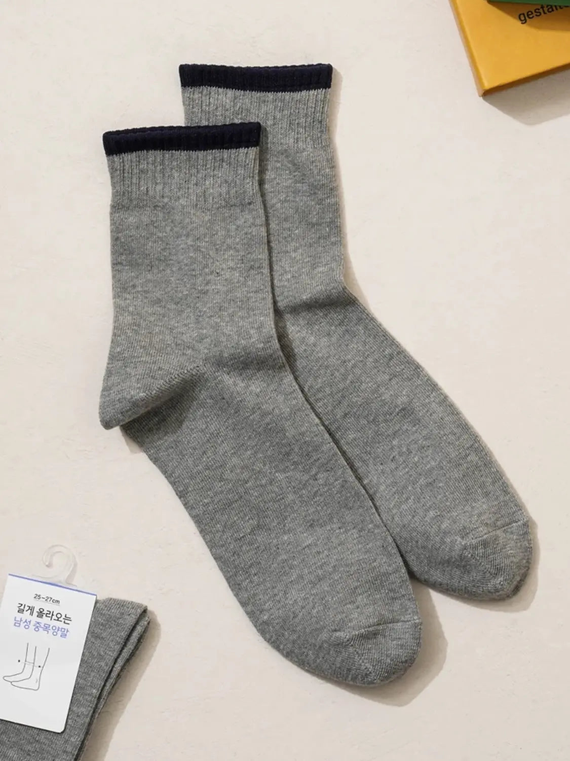 [DAISO] Men's Mid-Calf Socks - Gray / 남성 중목 양말 그레이