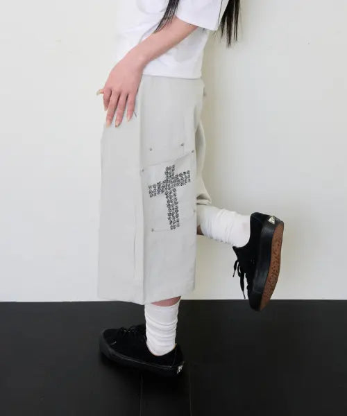 [ITZAVIBE] CROSS POCKET BERMUDA PANTS - LIGHT GRAY