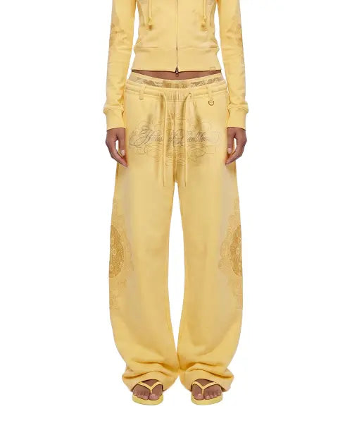 [BADBLOOD] H.B.B. Royal Lace Rhinestone Lightweight Jogger Pants - Yellow / H.B.B. 로얄 레이스 라인스톤 라이트웨이트 조거 팬츠 - 옐로우
