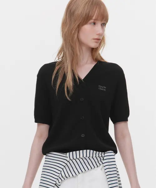 [MARIE CLAIRE] Basic Logo V-Neck Short-Sleeve Cardigan / 베이직 로고 브이넥 반팔 가디건(MAGBKC03MBK)