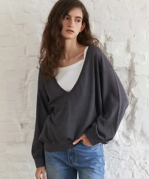 [THERYE] Deep V-Neck Sheer Knit(Charcoal)