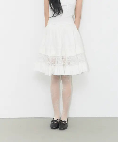 [ILLIGO] FLOWER TIERED MIDI SKIRT WHITE / 플라워 티어드 미디 스커트 화이트
