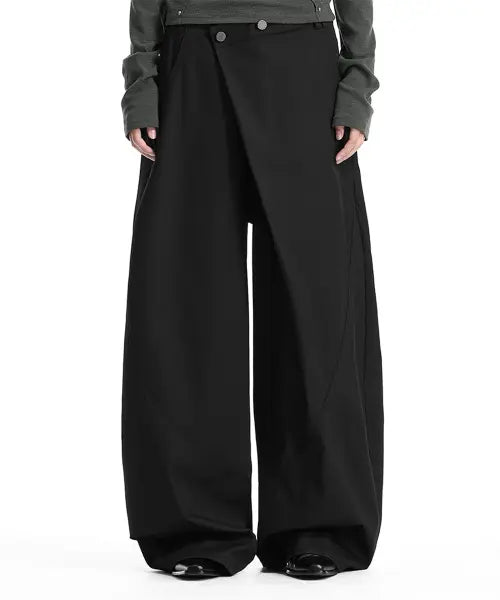 [TREEMINGBIRD] Overlap-Waist Curved Pants [ Black ]