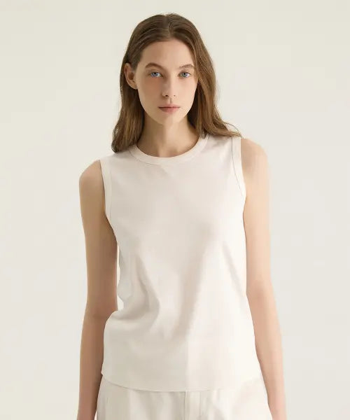 [OATMEAL CAFE] COTTON SLIM SLEEVELESS TOP - WHITE / 코튼 슬림 슬리브리스 탑 - 화이트
