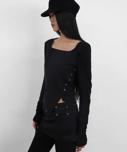[SANDRIC] Square Neck Side Slit Long Sleeve_Black