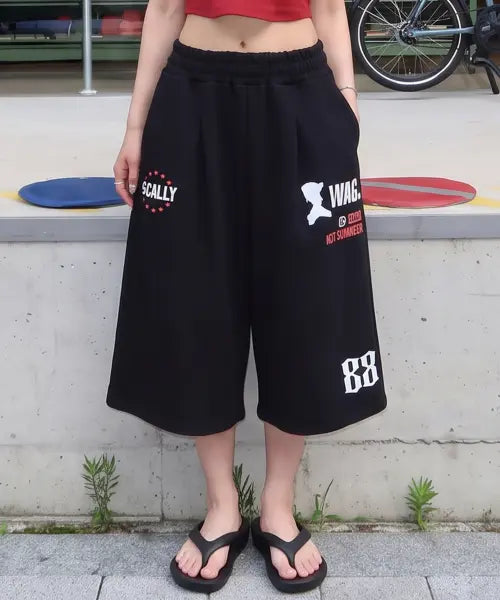 [SCALLYWAG] Hot Summer Bermuda Sweat Shorts [Black] / HOT SUMMER 버뮤다 스웨트 쇼츠[블랙]