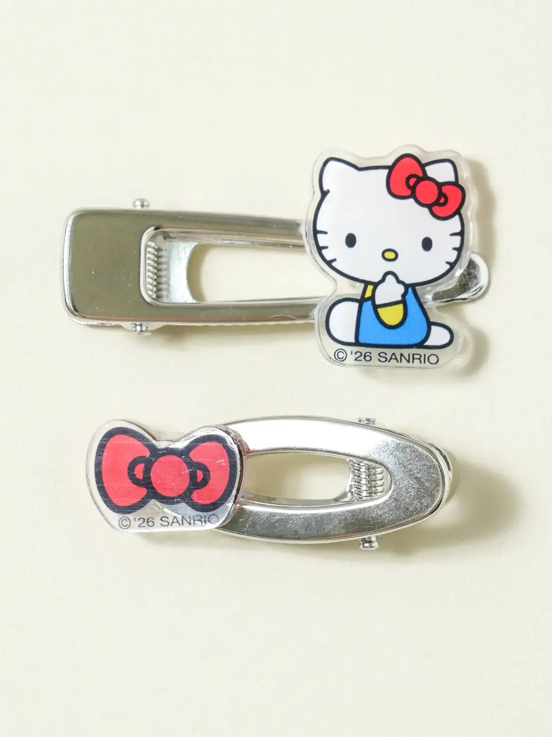 [DAISO] Hello Kitty Ribbon Silver Hair Clip Set (2 Pieces) / 헬로키티 리본 실버 헤어 클립 2개입