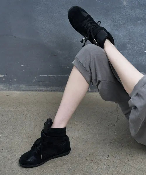 [KHIHO] Pinking Lift High-Top Sneakers Black / 핑킹 리프트 하이탑 스니커즈 블랙