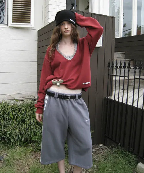 [APPAREL ARCHIVE] Hines deep v-neck sweatshirt - Red