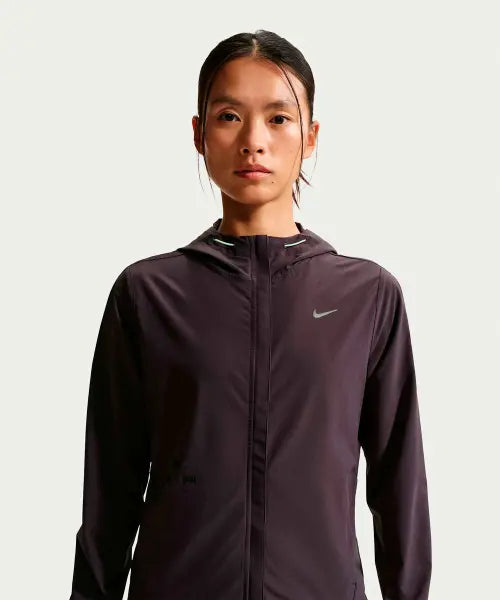 [NIKE] W NK SWIFT PKBL JKT - BURGUNDY ASH / 스위프트 패커블 러닝 재킷 W - 버건디 애쉬 / IR7591-651
