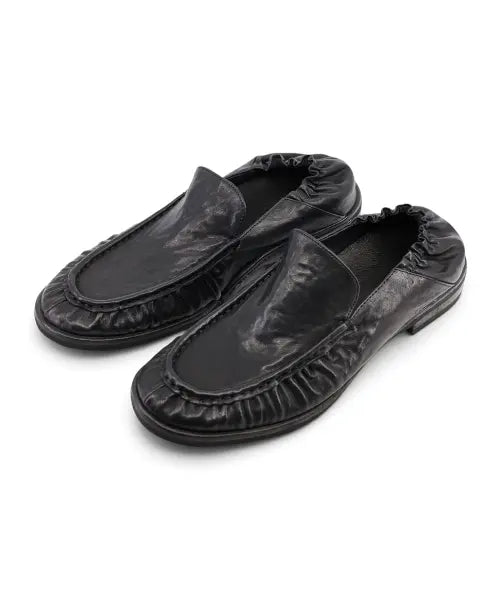 [YASE] [EXTRALIGHT] Silhouette Shirring Tumbled Cowhide Loafers Black / [EXTRALIGHT] 실루엣 셔링 덤블워싱 카우하이드 로퍼 블랙