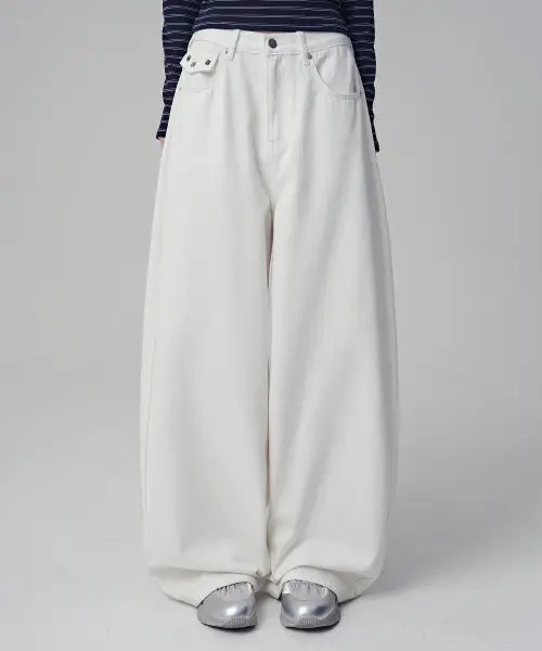[AVANDRESS] Western Studded Denim Pants White / 웨스턴 스터드 데님 팬츠 WHITE