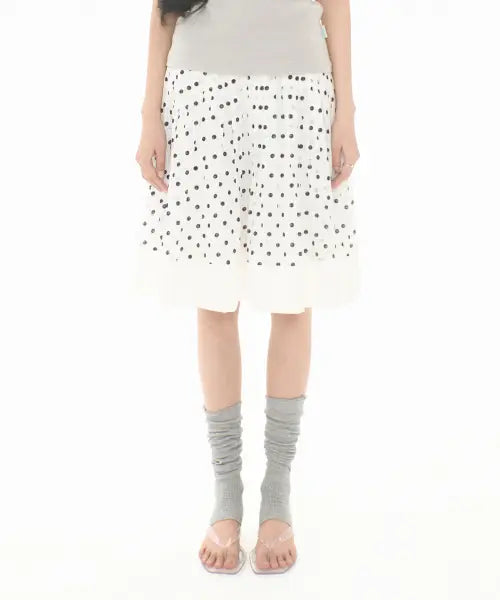 [MIRECO] DOT PLEATED SATIN SKIRT IVORY