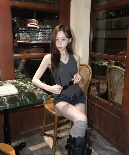 [RITZYSEOUL] 2 Pack Ribbed V-Neck Halter Slim Sleeveless Top with Built-in Bra / [2PACK] 골지 V넥 홀터 캡내장 슬림 슬리브리스