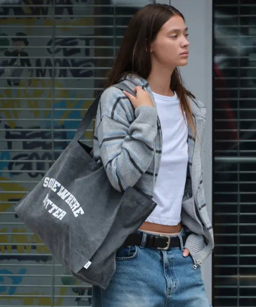 [SOMEWHEREBUTTER] Pigment Square Logo Cotton Bag - Charcoal