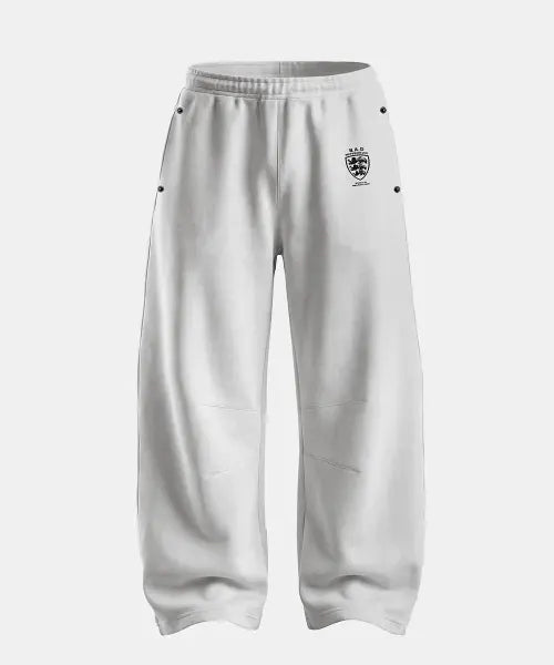[BADBLOOD] Shield-M Semi-Curved Fit Joggers - White