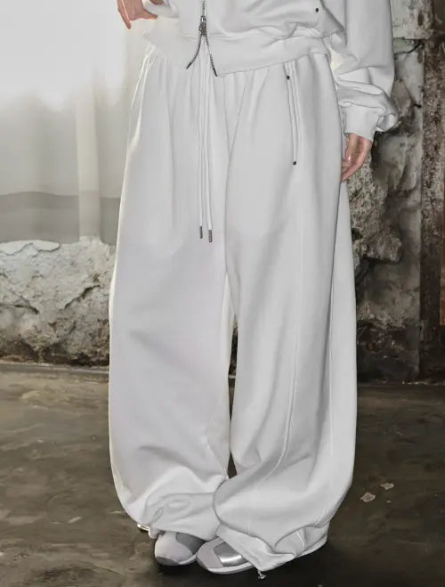 [LOOXP] Riveted Seam Wide Training Pants - Ivory / 리벳 절개라인 와이드 트레이닝 팬츠 아이보리