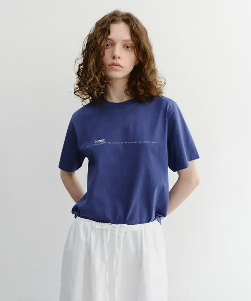 [DUNST] UNISEX MINIMAL LETTERING T-SHIRT BLUE / UNISEX MINIMAL LETTERING T-SHIRT_UDTS6B147_BLUE