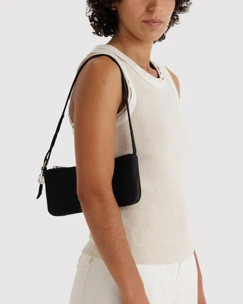 [BAGGU] Nylon Pouchet Black Shoulder Bag / 나일론 포쉐트 블랙 숄더백