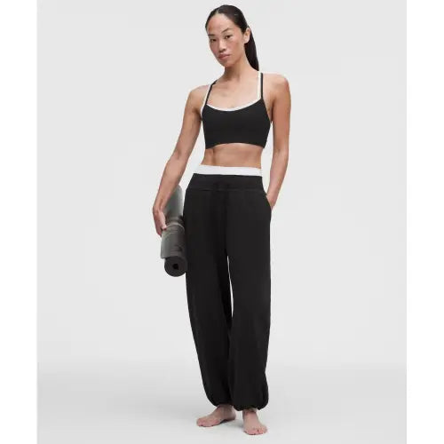 [LULULEMON] Groove Low Rise Relaxed Cinched Pants - Black / 그루브 로우라이즈 릴랙스드 신치 팬츠 *아시아 핏  BLK