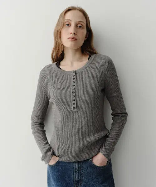 [EAAH] WOOL SILK HENLEY NECK KNIT TOP (GREY)