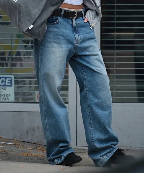 [SOMEWHEREBUTTER] Denver Rivet Denim Pants - Middle Blue