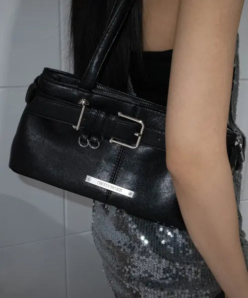 [CHICKS] Belted D-ring Shoulder Bag Black / 벨티드 디링 숄더백 블랙