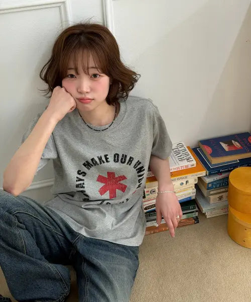 [AMOU] Lettering Circle Half T-Shirt - Gray / Lettering Circle Half T-Shirts Gray