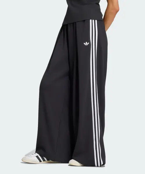 [ADIDAS] Pleated Track Pants LD8922 / 플리티드 트랙 팬츠 LD8922