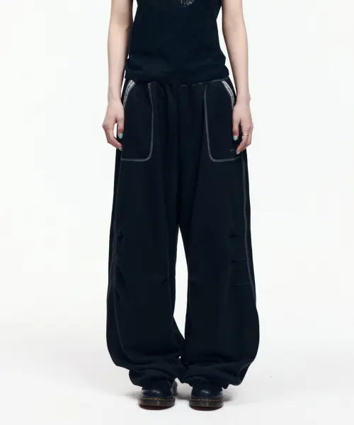 [AAKAM] Knee Pin-Tuck Ethnic Sweatpants (Black)