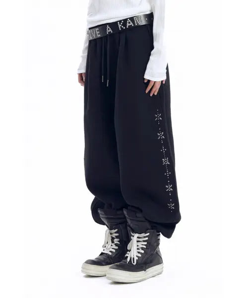 [AAKAM] Line Studded Sweatpants (Black)