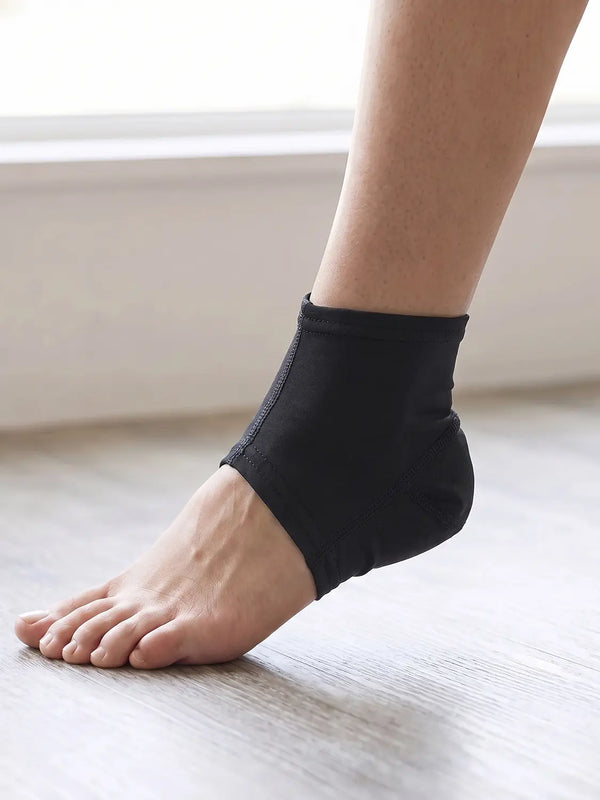 [DAISO] Men's Heel Care Socks - Black / 남성용 발 뒤꿈치 케어 양말 블랙