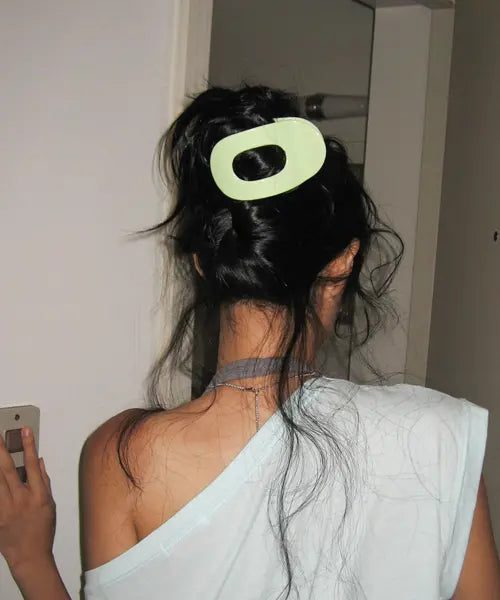 [IT DOESN'T MATTER] Jelly bean hair clip (Lime)