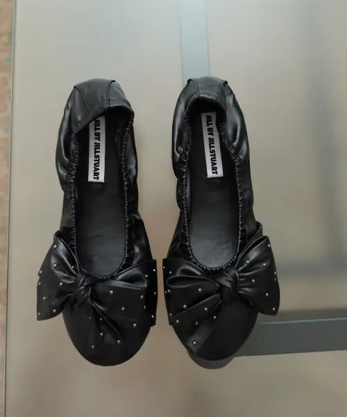 [JILL BY JILLSTUART] [Velly] Ribbon Studded Flat Shoes - 2 Colors / [벨리] 리본 스터드 플랫슈즈 - 2colors