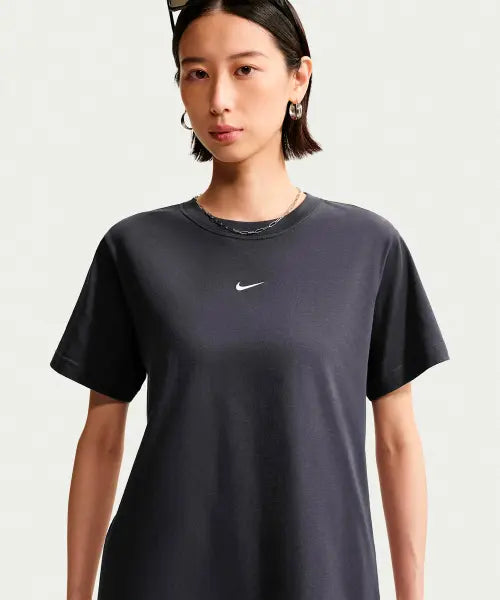 [NIKE] W NSW CLASSIC SS TEE - GRIDIRON / 스포츠웨어 오버사이즈 반소매 티셔츠(플러스 사이즈) W - 그리드아이언 / IH7602-013